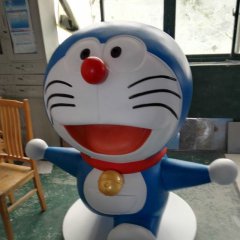 玻璃鋼哆啦A夢(mèng)雕塑，玻璃鋼機(jī)器貓雕塑