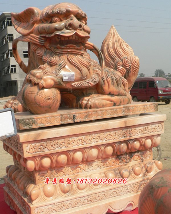 石頭看門(mén)獅子,卡通石雕獅子