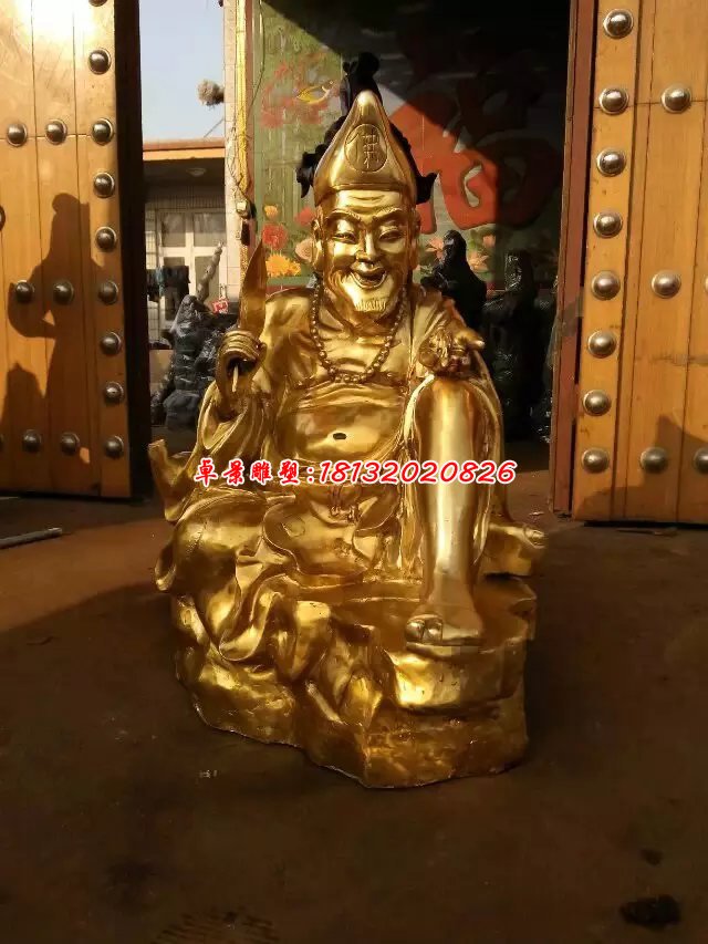 銅雕濟(jì)公，貼金濟(jì)公雕塑