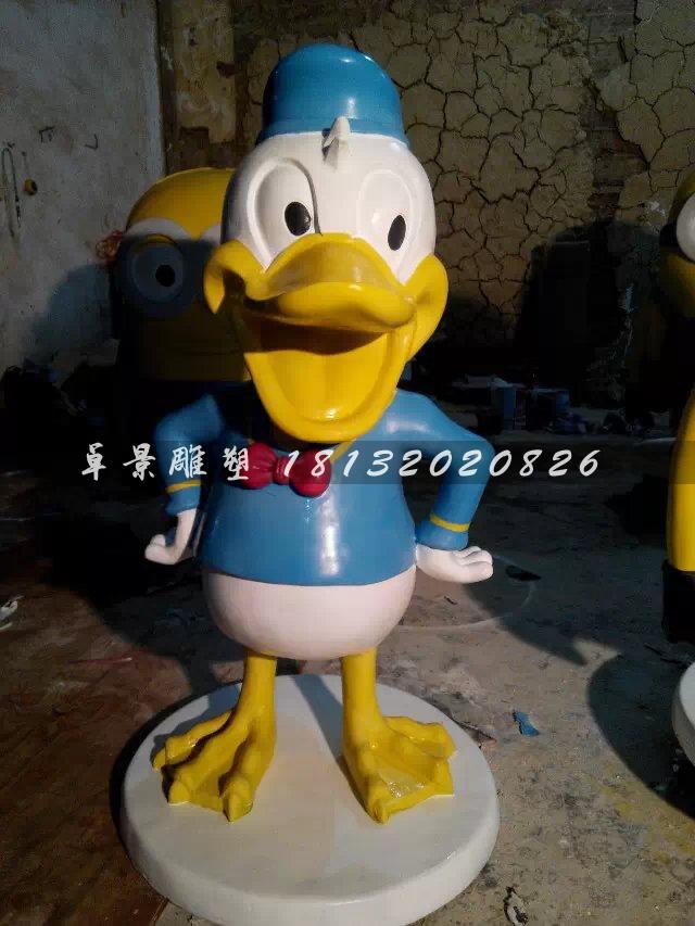 玻璃鋼唐老鴨雕塑，玻璃鋼卡通雕塑