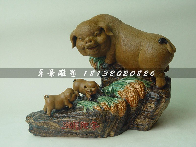 仿真小豬雕塑，玻璃鋼小豬雕塑
