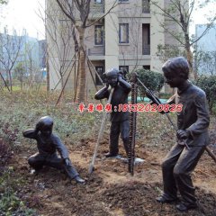 小孩放鞭炮銅雕，公園小品銅雕，景觀銅雕
