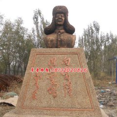 雷鋒銅雕，廣場英雄銅雕