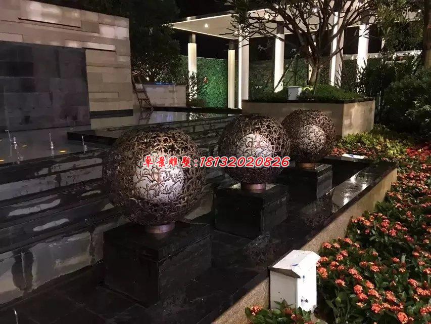 銅雕鏤空球，小區(qū)景觀銅雕 (1)