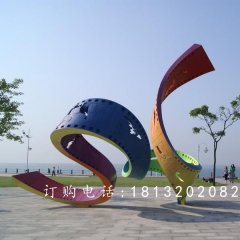 不銹鋼五彩膠卷雕塑，不銹鋼景觀雕塑