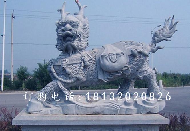 奔跑的麒麟石雕，青石麒麟雕塑
