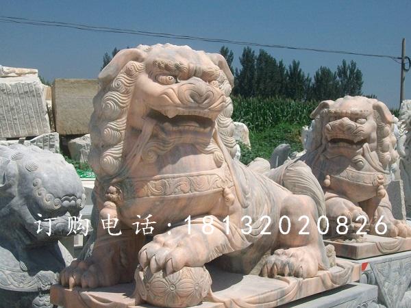 獅子滾繡球石雕，晚霞紅獅子雕塑