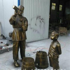 玻璃鋼仿銅人物雕塑，小孩打醬油雕塑