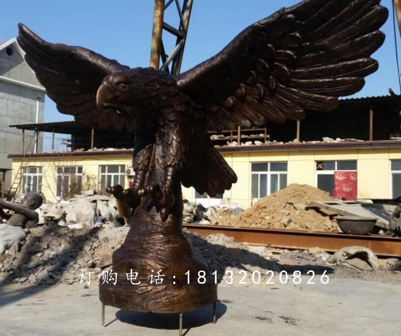 雄鷹展翅銅雕，廣場銅雕鷹