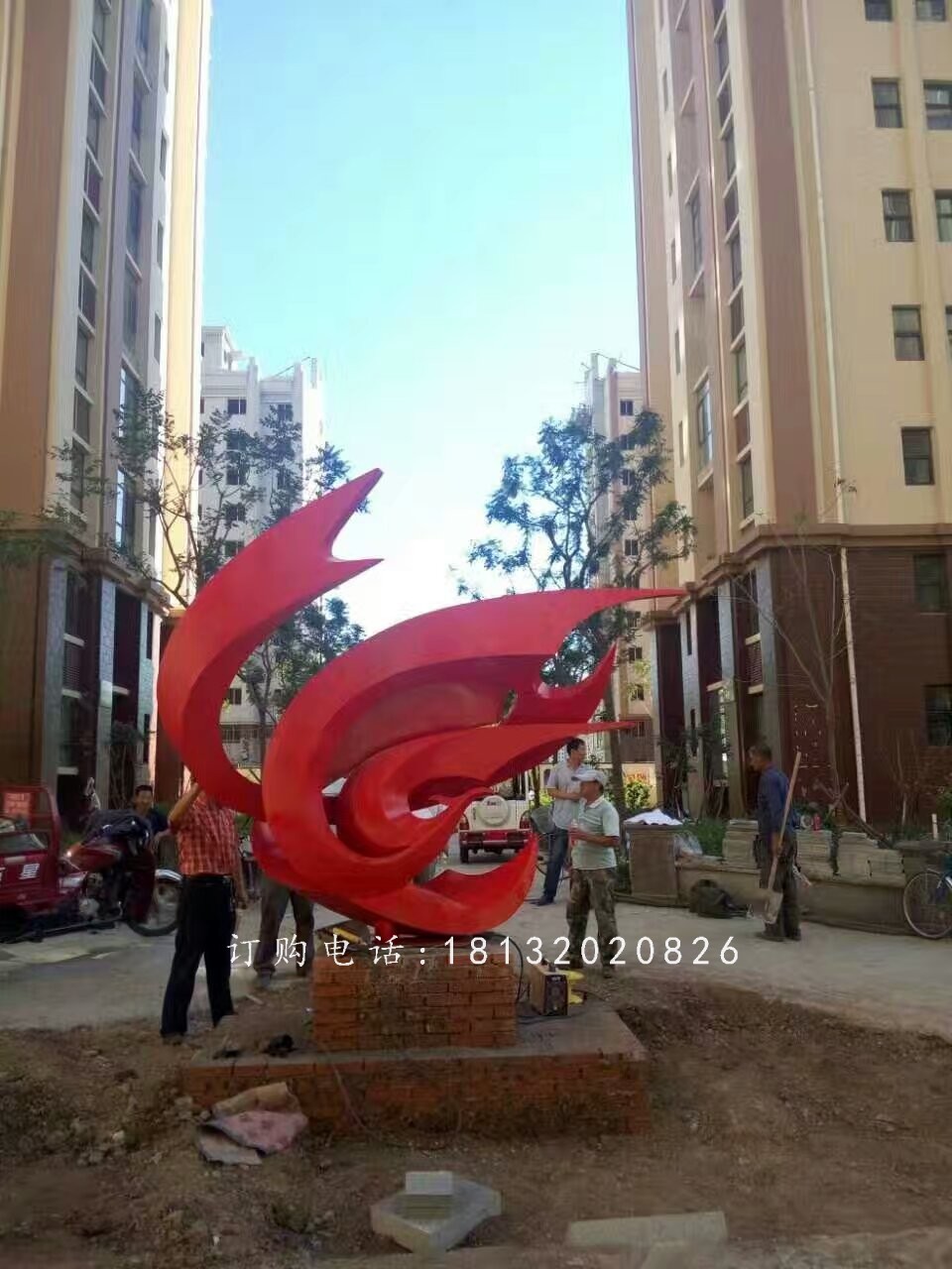 不銹鋼飛翔雕塑，小區(qū)景觀雕塑