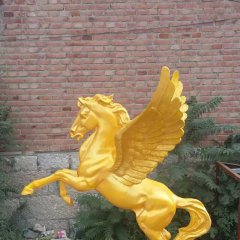 玻璃鋼飛馬雕塑，廣場(chǎng)玻璃鋼雕塑