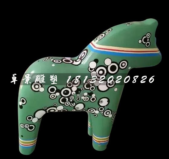 木馬雕塑，玻璃鋼卡通彩繪雕塑