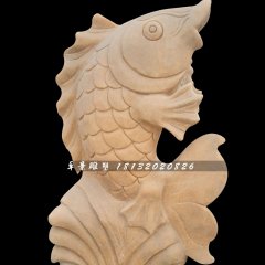 晚霞紅石雕魚，公園噴泉魚石雕