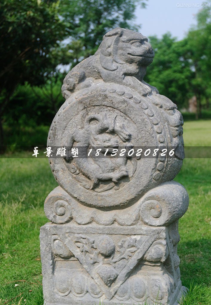 仿古石門墩，獅子抱鼓石