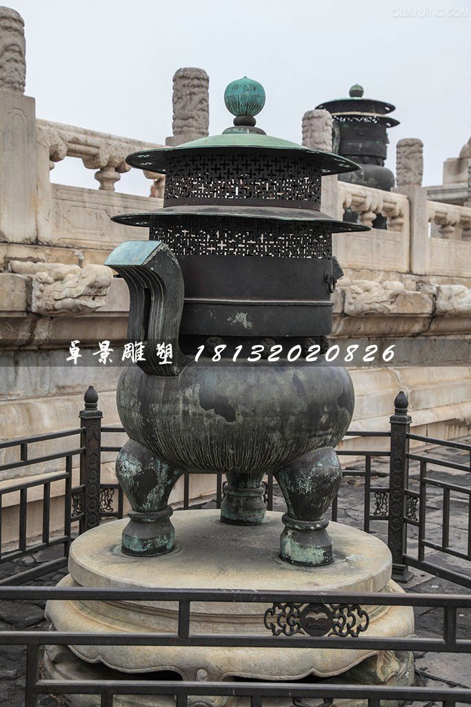 青銅香爐，三足銅香爐
