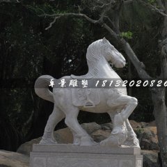 坐騎石雕，公園石雕馬