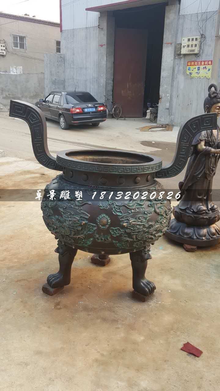 香爐雕塑，寺廟三足銅香爐