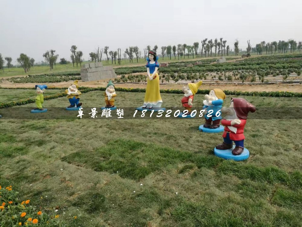 白雪公主與小矮人雕塑，卡通人物雕塑