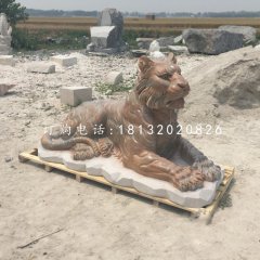 趴著的老虎石雕，晚霞紅動(dòng)物雕塑