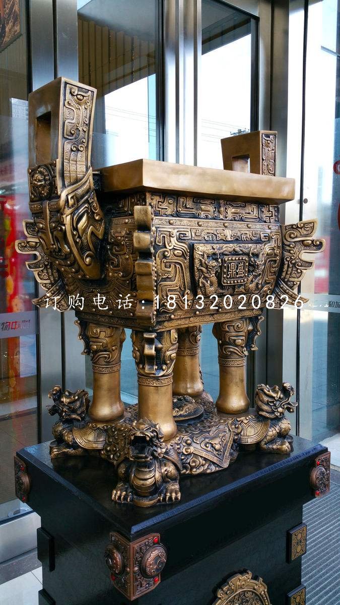鼎盛鼎，鑄銅鼎雕塑