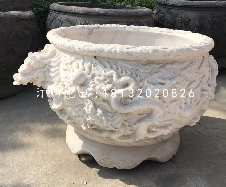 龍浮雕水缸，圓形石水缸