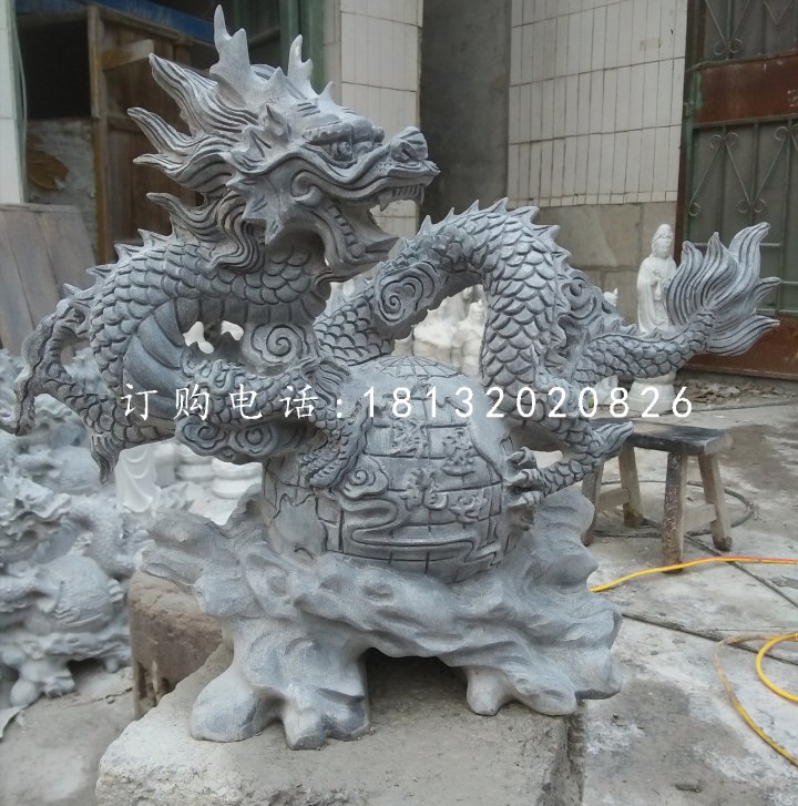 龍行天下石雕，青石龍雕塑