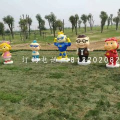 公園卡通擺件，玻璃鋼豬豬俠雕塑