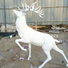 白色的鹿雕塑，玻璃鋼動(dòng)物雕塑