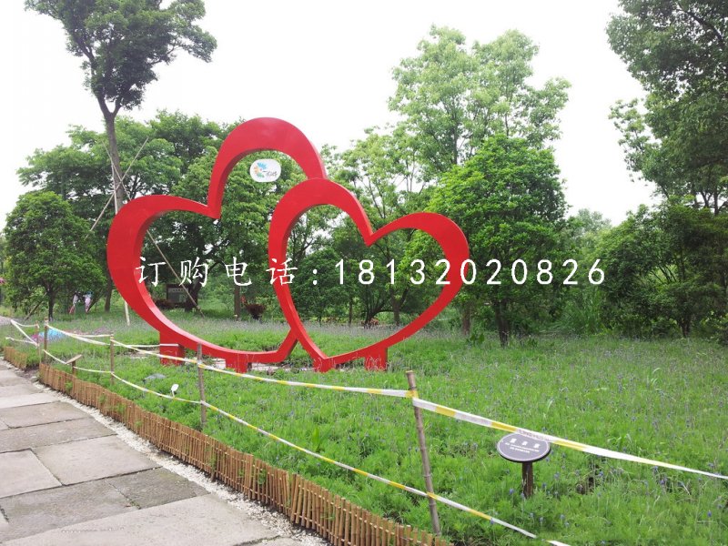 愛心雕塑，不銹鋼景觀雕塑