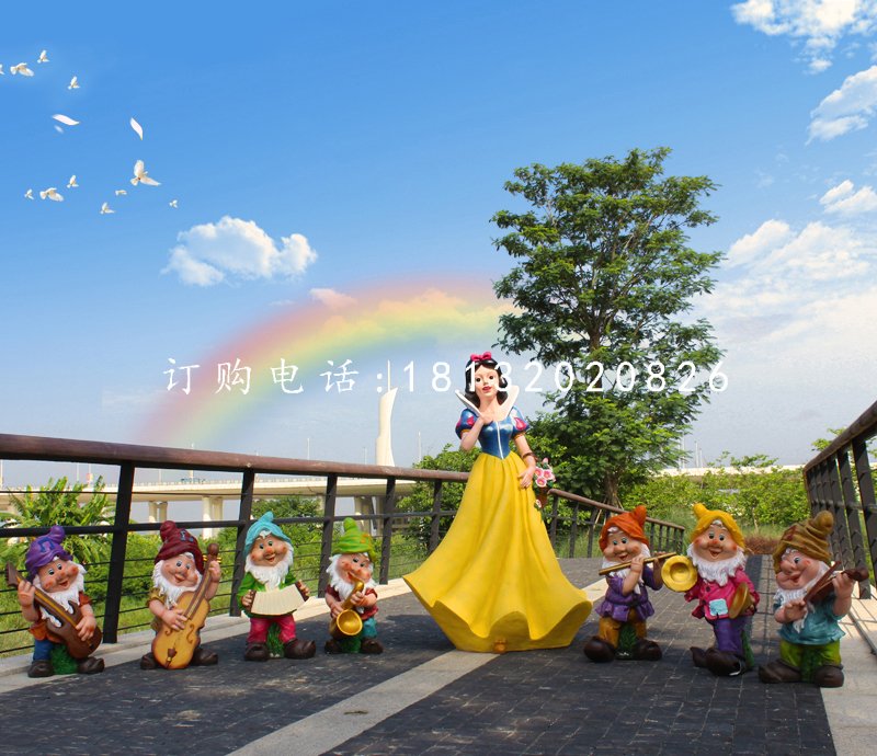 白雪公主小矮人雕塑，公園卡通人物
