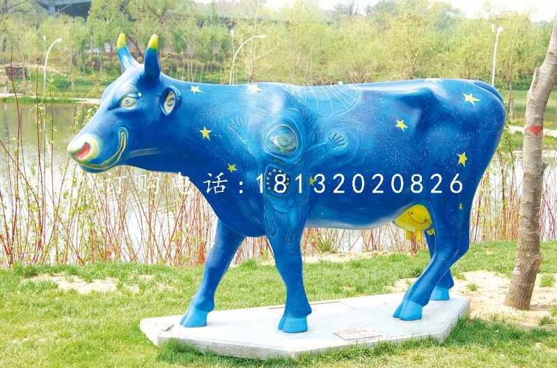 彩繪牛，玻璃鋼公園動(dòng)物雕塑