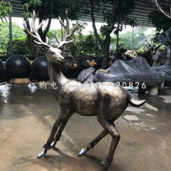 回頭鹿雕塑，玻璃鋼仿銅動物雕塑