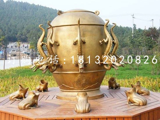 地動(dòng)儀，廣場(chǎng)地動(dòng)儀銅雕 (3).jpg