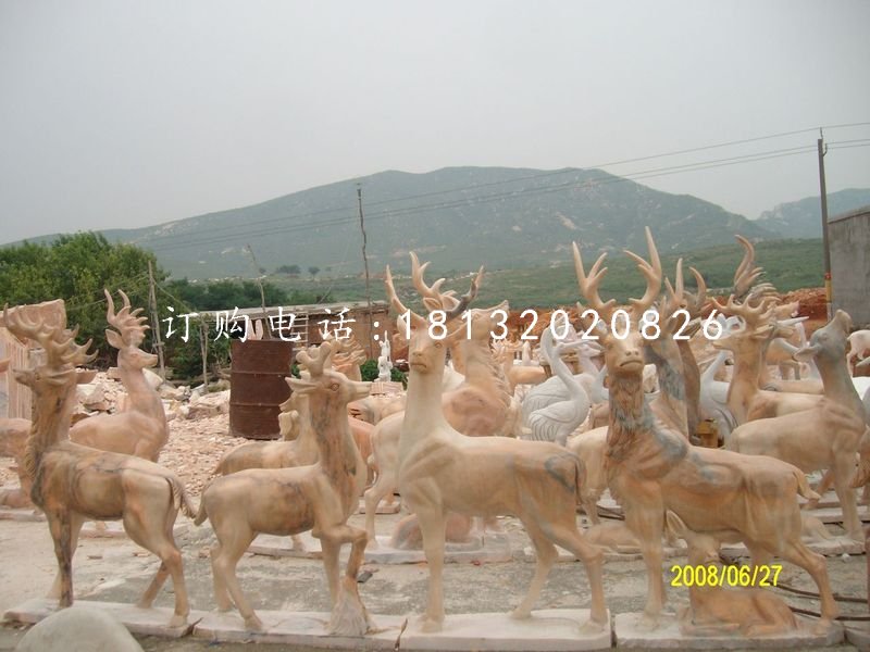 小鹿石雕，晚霞紅動(dòng)物雕塑.jpg