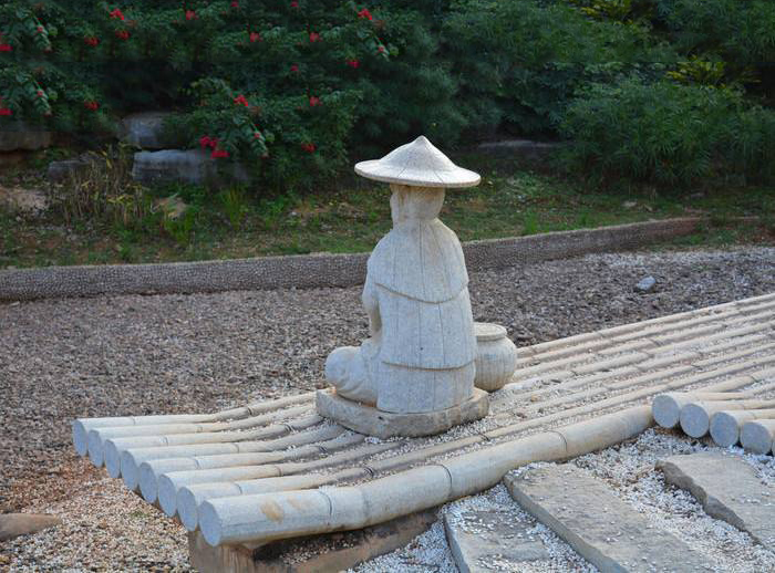 小老頭石雕，公園小品石雕