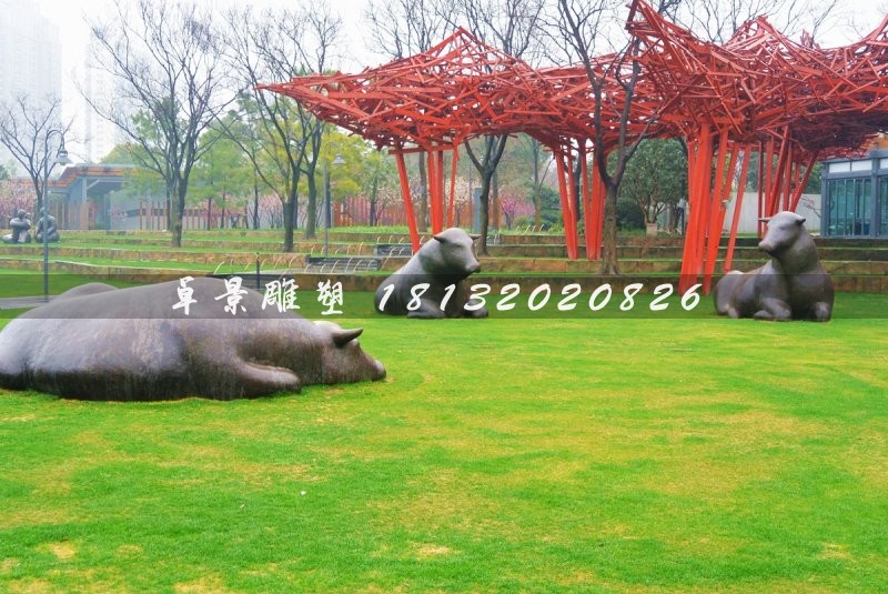 抽象牛銅雕，公園動物銅雕