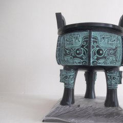 青銅鼎，三足銅鼎雕塑